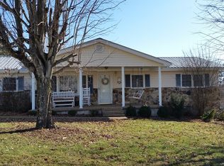 322 Stewart St, Jamestown, TN 38556
