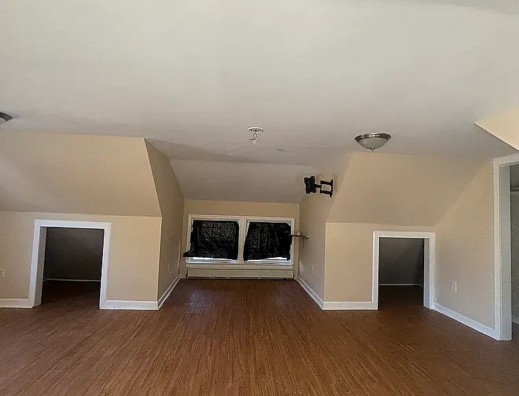 128 E Holsman St #5D — Photo 3