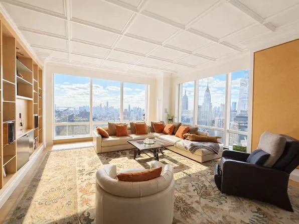 845 United Nations Plaza image 1 of 15