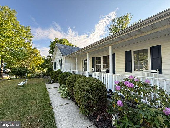 3rd image of 8160 Ethan Ave