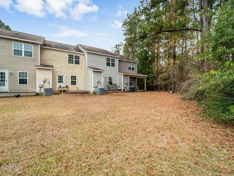 300 Burley Dr #10 — Photo 14