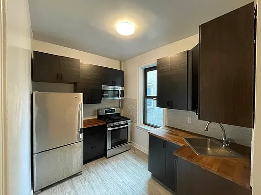 Rented by EXR | media 16