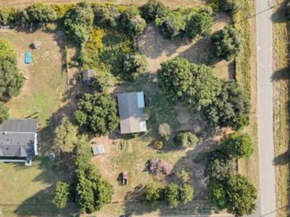 2nd image of 35494 Betka Rd