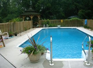 12 Andersontown Rd, Mechanicsburg, PA 17055
