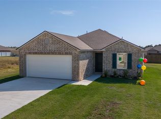 504 E Oak Tree Ave, Perkins, OK 74059