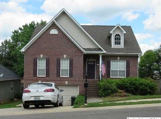 1223 Deer Trail Rd, Hoover, AL 35226