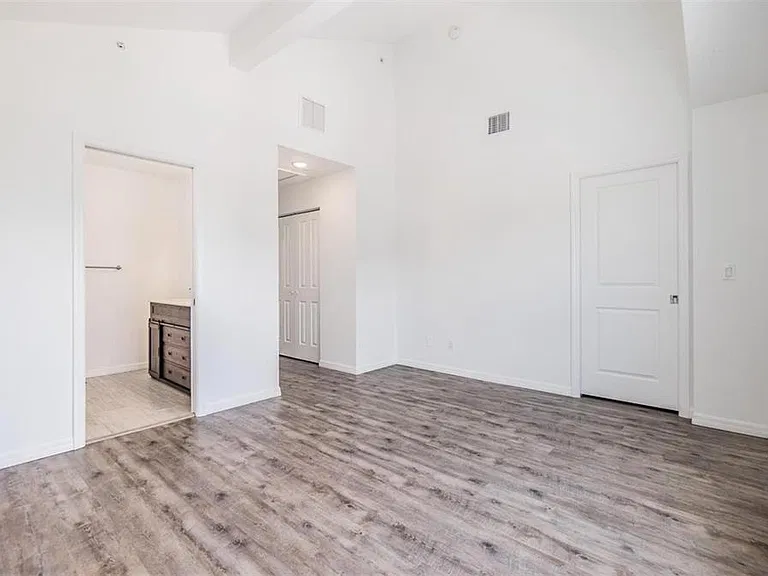 1264 Pierce St — Photo 8