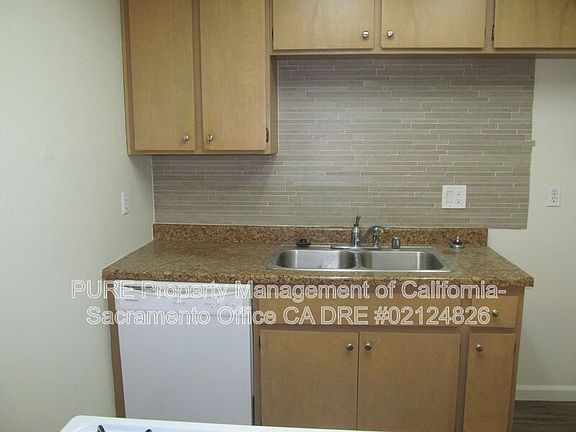 5th image of 7814 Glen Echo St #7814