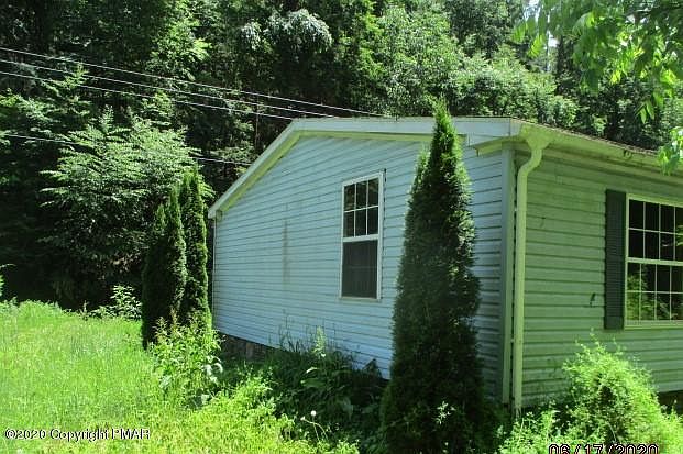 2nd image of 495 Hollow Rd