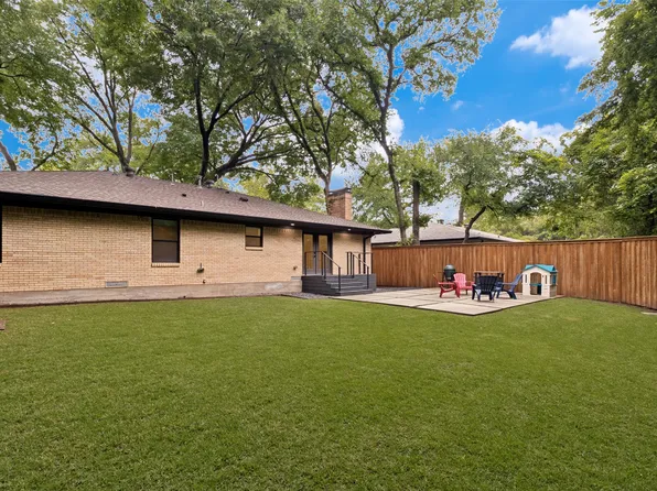 8029 Claremont Dr, Dallas, TX 75228