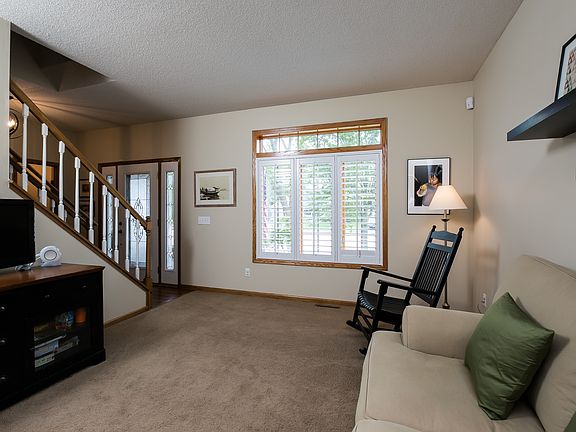 5th image of 7075 Gardenia Ct