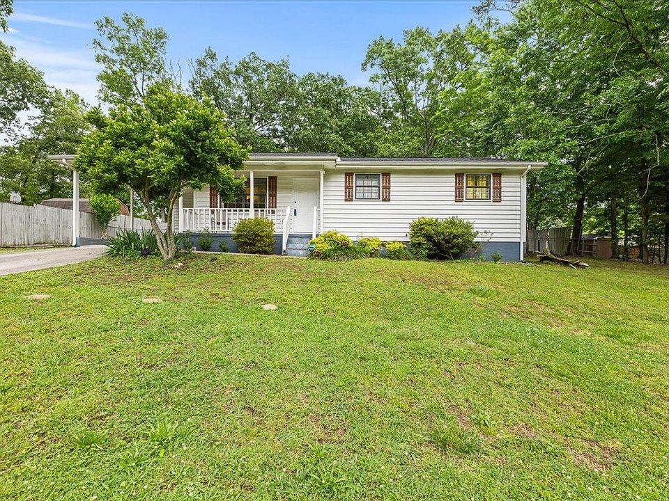 1st image of 4050 Village Dr