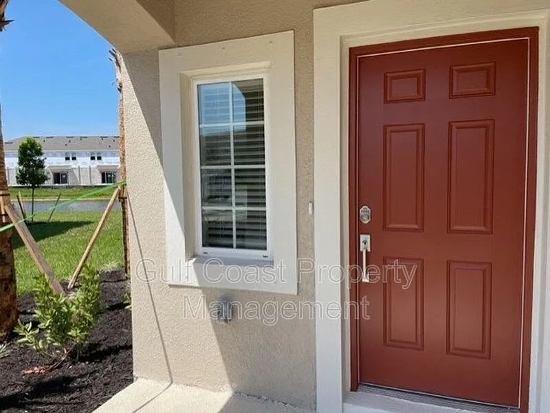 3 bed, 2.5 bath, 1553 sqft, $1,995 — Photo 3