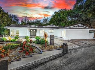 15620 Royal Ridge Rd, Sherman Oaks, CA 91403