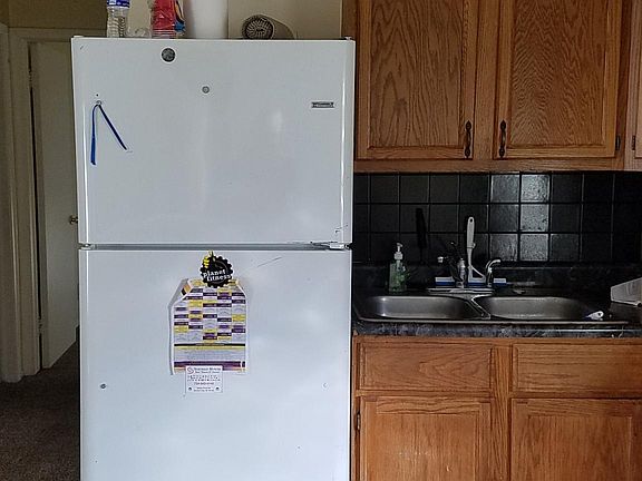4th image of 2151 Stieber St
