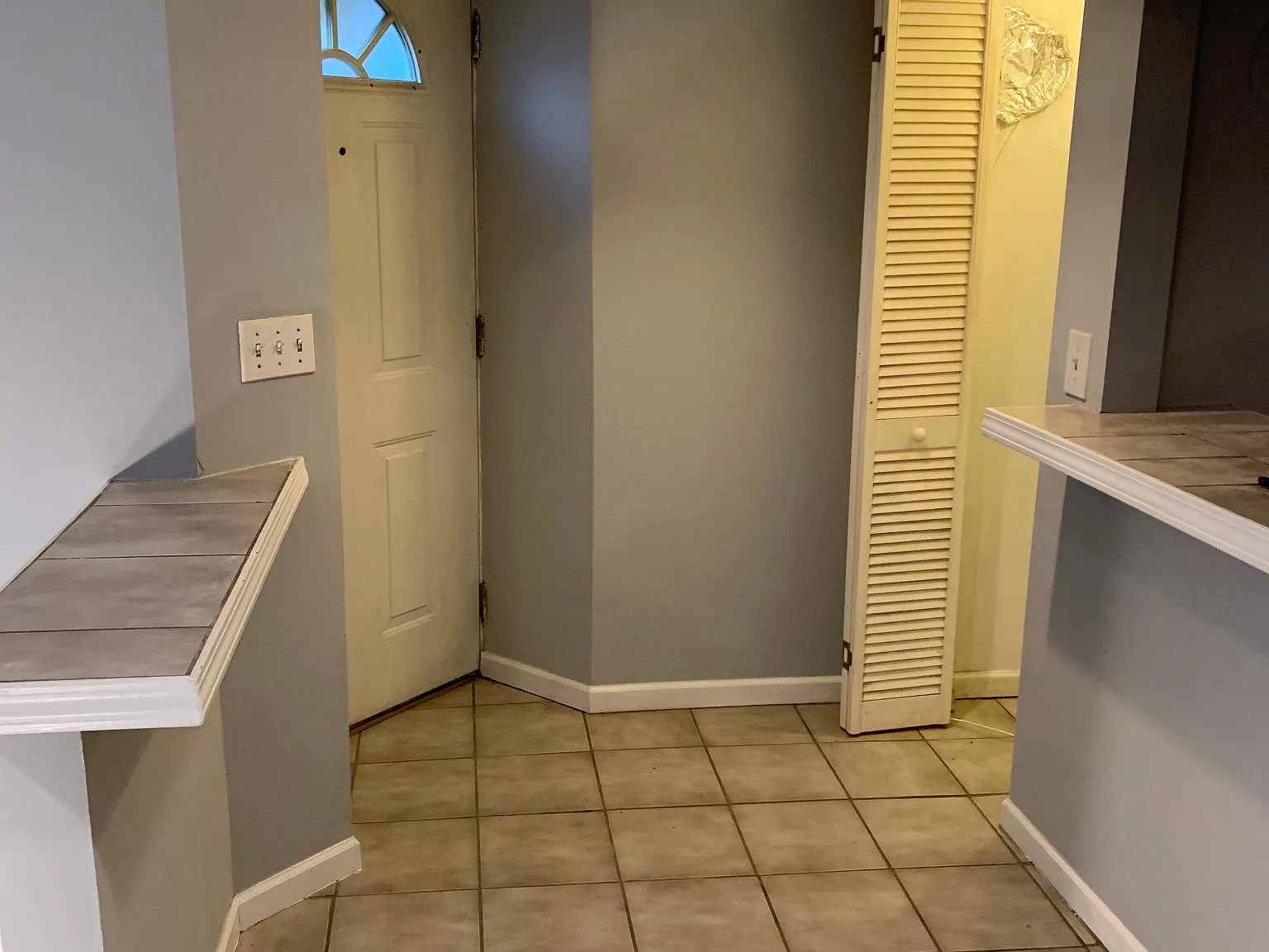 2 bed, 1086 sqft, $2,000 — Photo 2