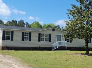832 Perry Curtis Rd, Zebulon, NC 27597