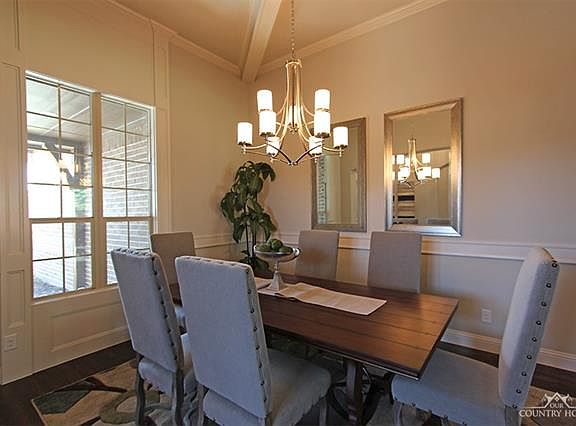 4th image of 8361 Saddlebrook Dr