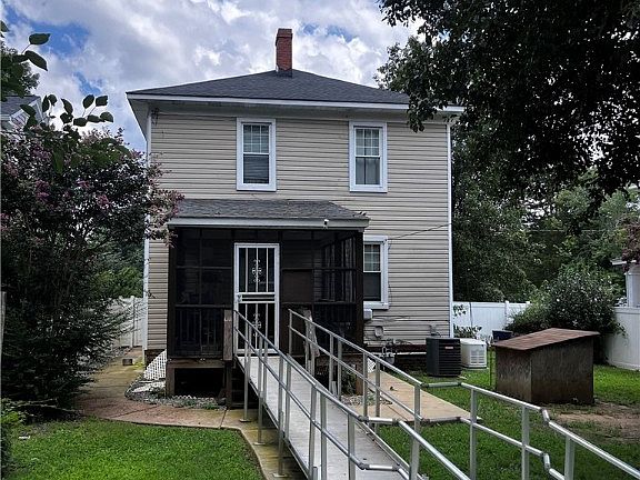 3rd image of 3306 3rd Ave