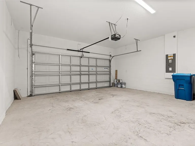1123 Patriot Loop — Photo 35
