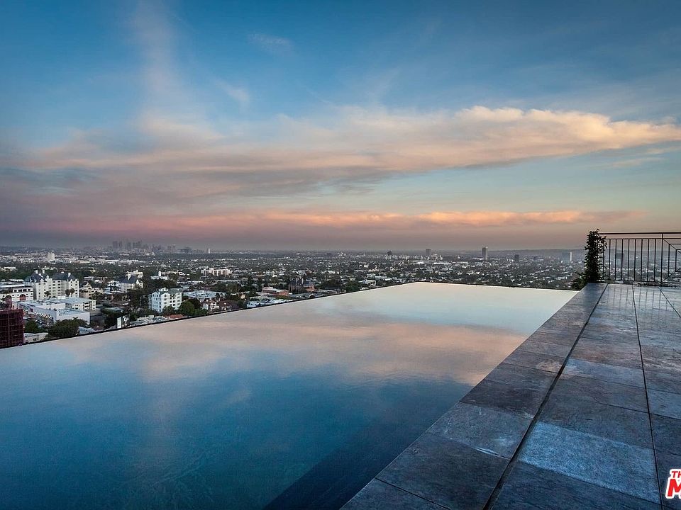 1st image of 8364 Hollywood Blvd