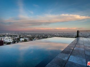 8364 Hollywood Blvd, Los Angeles, CA 90069