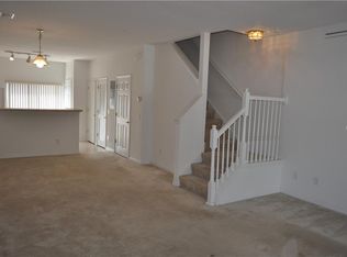 10136 Regent Square Dr #204, Orlando, FL 32825