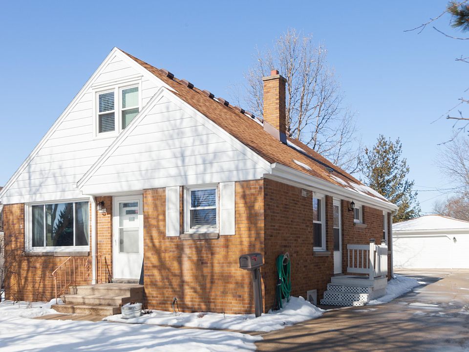 2nd image of 5900 W Howard Ave