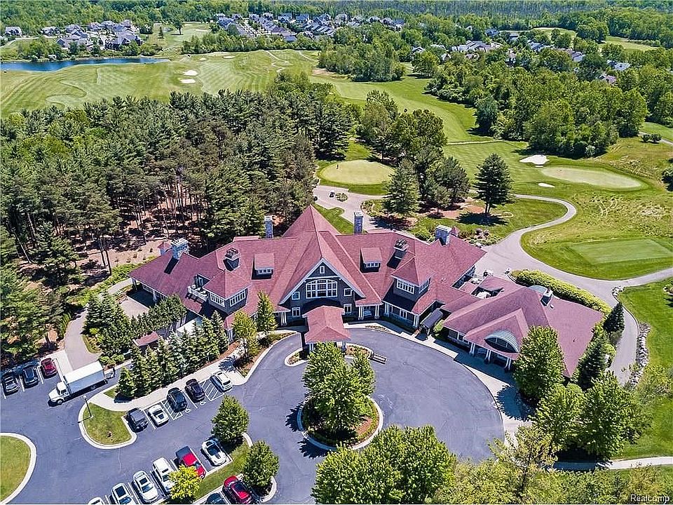 2nd image of 7021 Oakhurst Ridge Rd