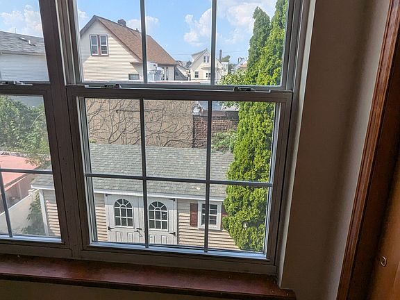 5th image of 213 Palmer St Floor 2