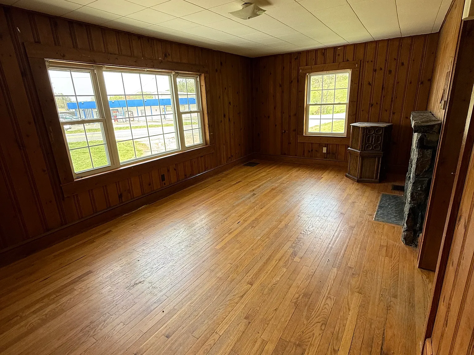 3150 New Leicester Hwy — Photo 2