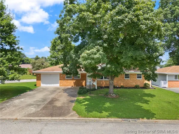 409 Wedgewood Drive, New Albany, IN 47150