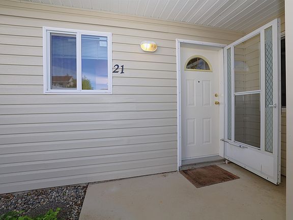 3rd image of 5610 Trail Ave #21