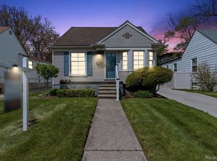 309 E Twelve Mile Rd, Royal Oak, MI 48073