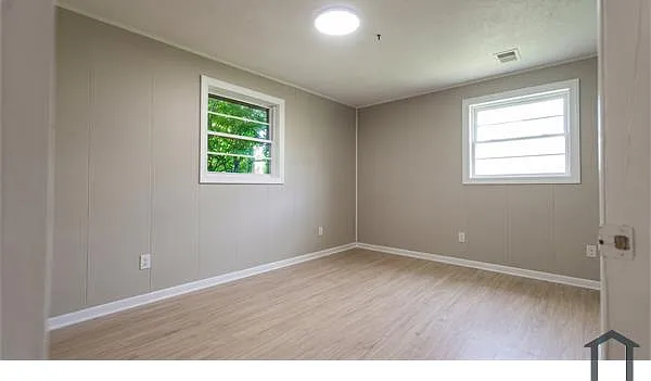 716 Dakota Ave — Photo 11