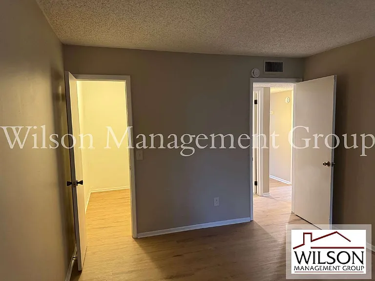 2365 Oak Park Way — Photo 16