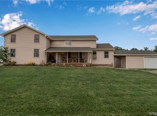 6233 Drake Settlement Rd, Burt, NY 14028