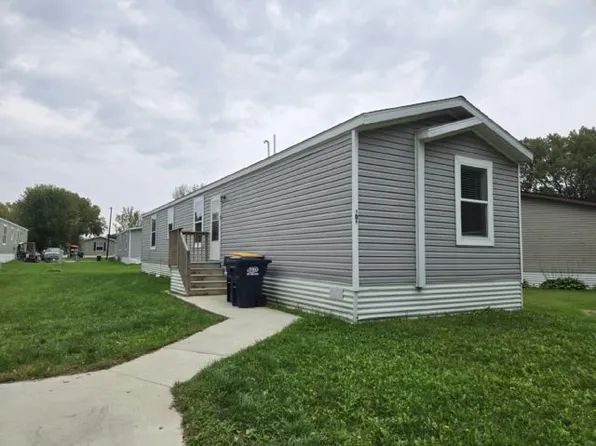 708 Romeo Dr #333, Lakeville, MN 55044