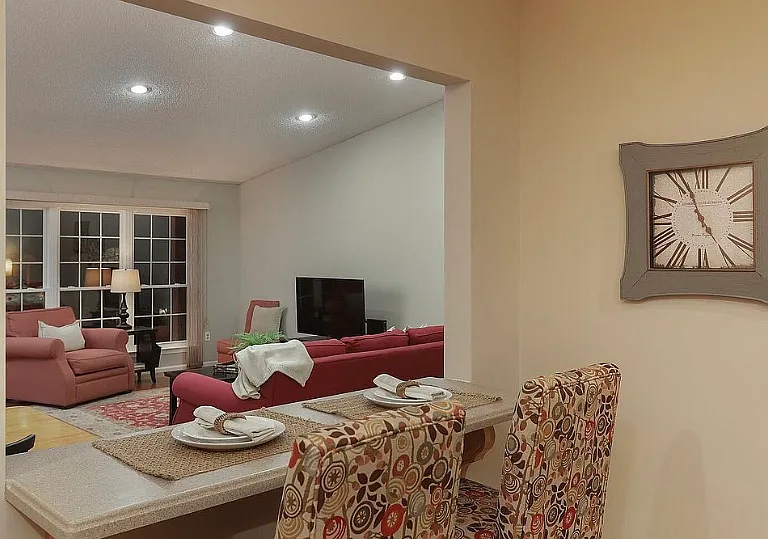 86 Edward Dr — Photo 4