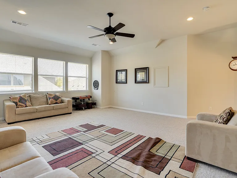 1604 Woodrose Ct — Photo 37