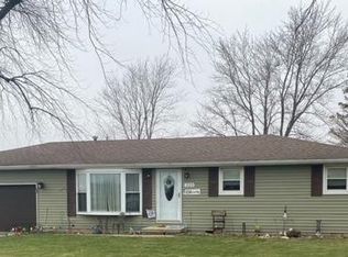 525 Ryan Rd, Hebron, IN 46341