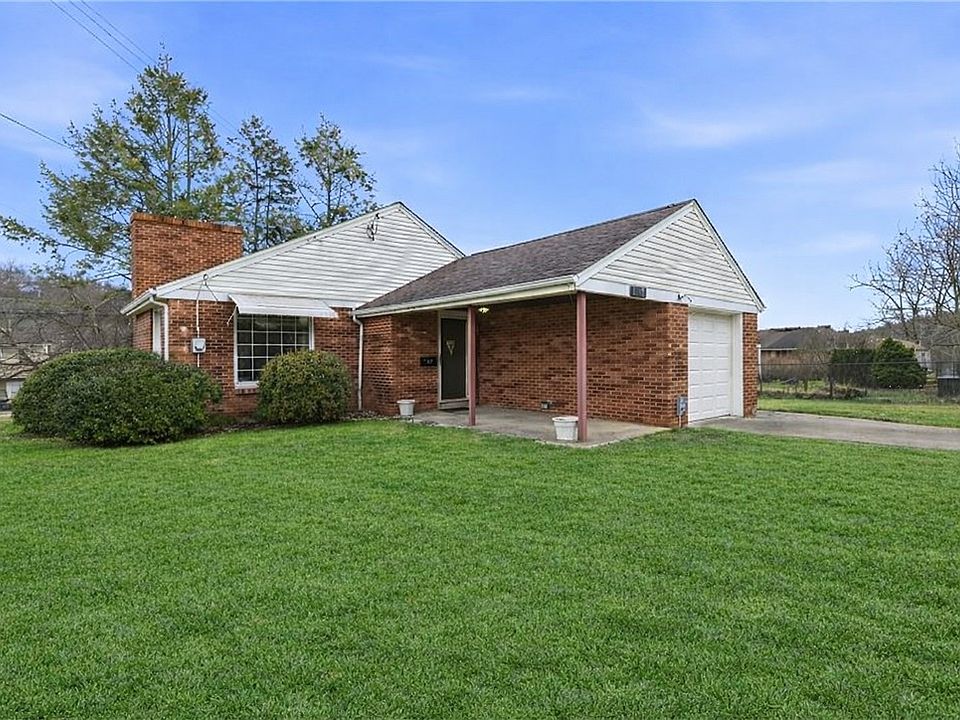 1st image of 2001 Cypress Dr