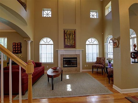 4th image of 3709 W Corona St