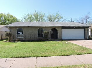 1402 Amhurst Dr, Arlington, TX 76014