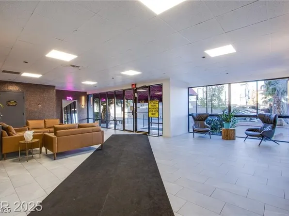 3930 University Center Dr APT 512, Las Vegas, NV 89119