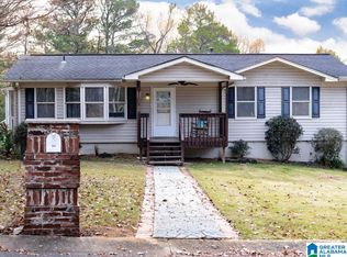 513 Buckskin Ln, Gardendale, AL 35071