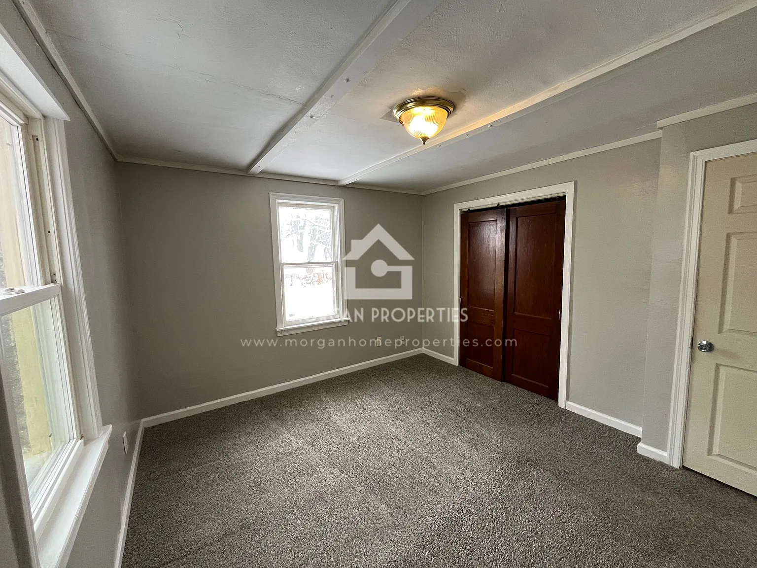713 E 31ST ST - - — Photo 2