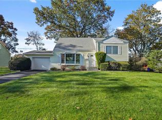 36 Boxwood Rd, Yonkers, NY 10710