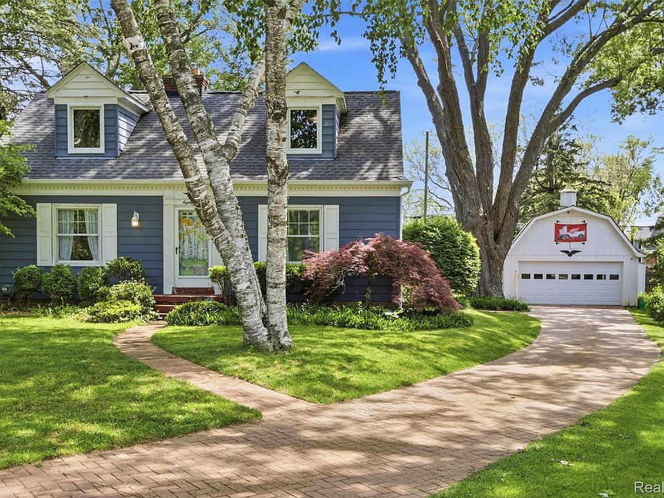 1st image of 85 Hill Circle Dr