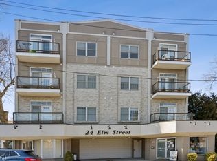 24 Elm St UNIT 2D, Montclair, NJ 07042